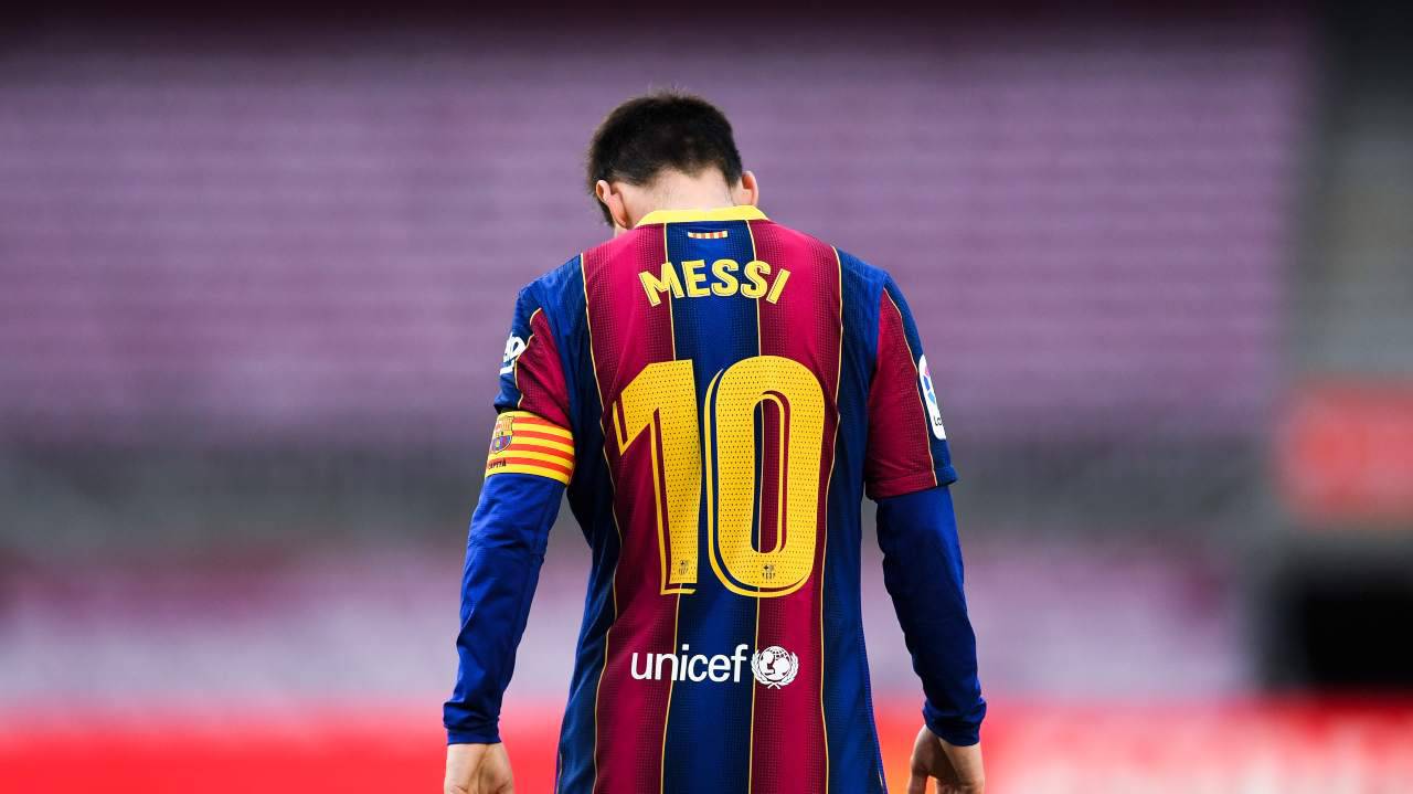 Messi, addio al Barcellona: il commovente saluto di Busquets e Piqué