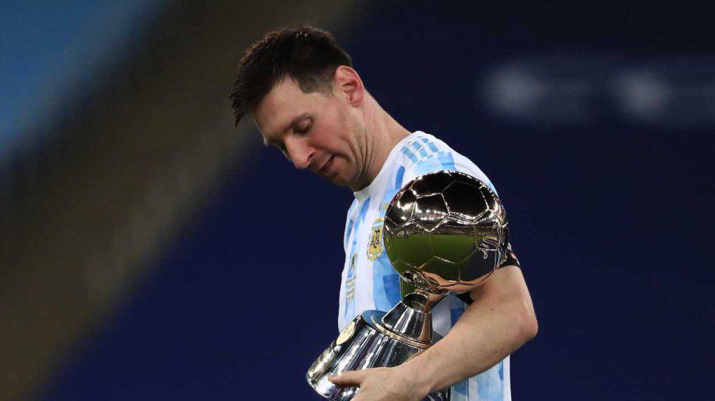 Leo Messi, perché l'hanno chiamato “miserabile”: c’entra anche la moglie