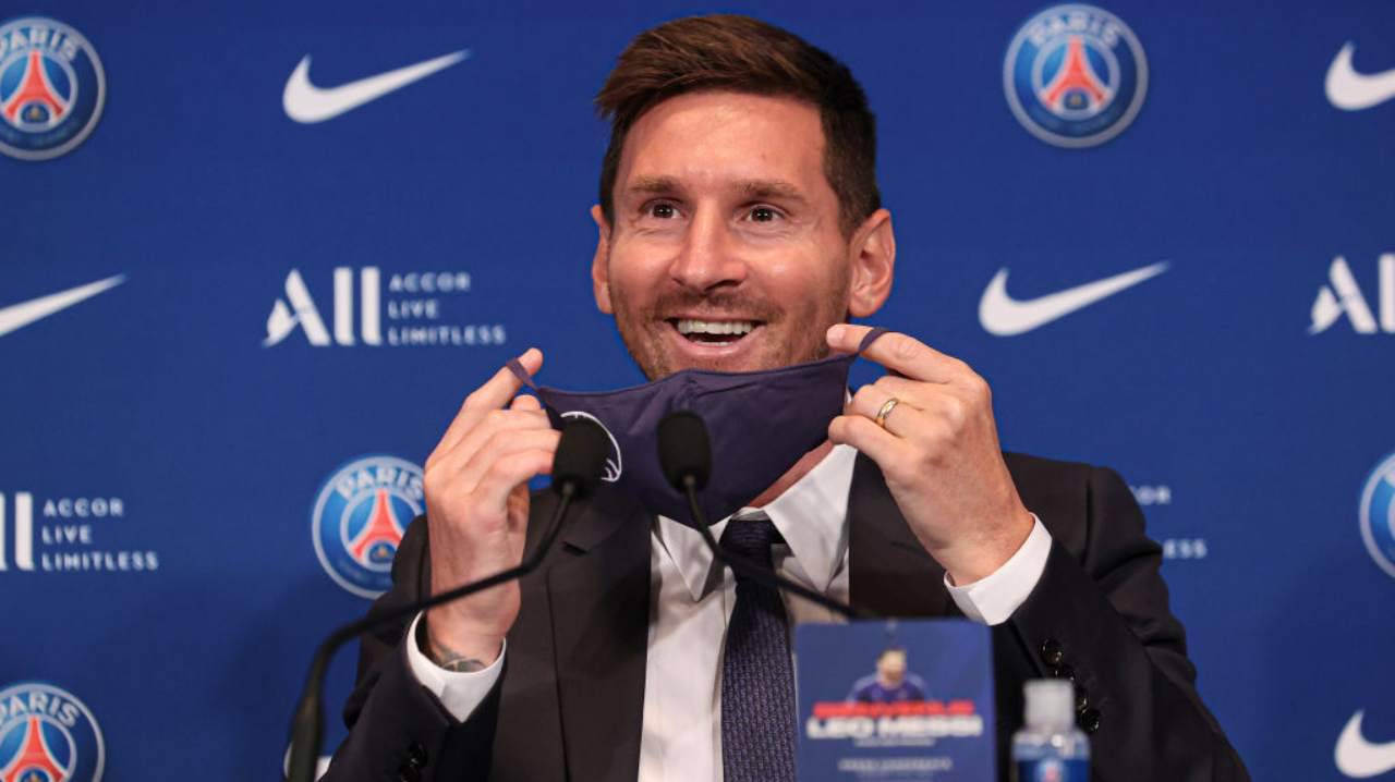 PSG, Messi e Cristiano Ronaldo insieme: il post fa sognare, le reazioni sui social