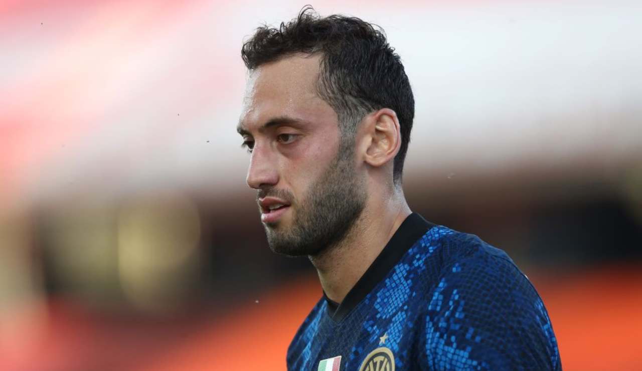 Calhanoglu Donadoni