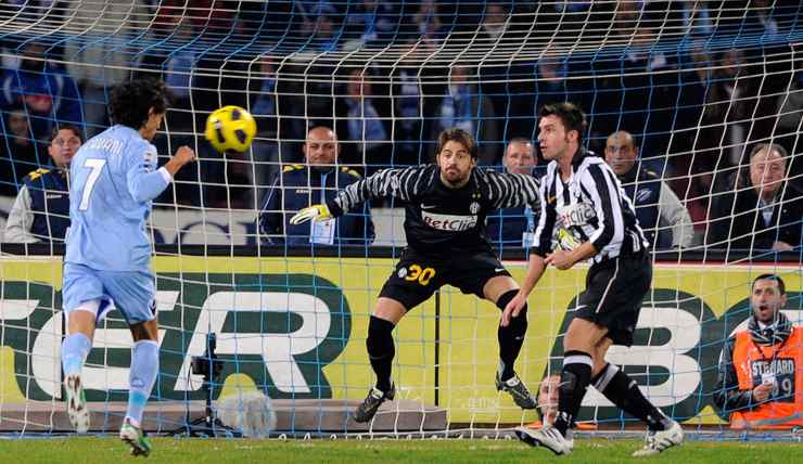 Cavani Napoli-Juventus 