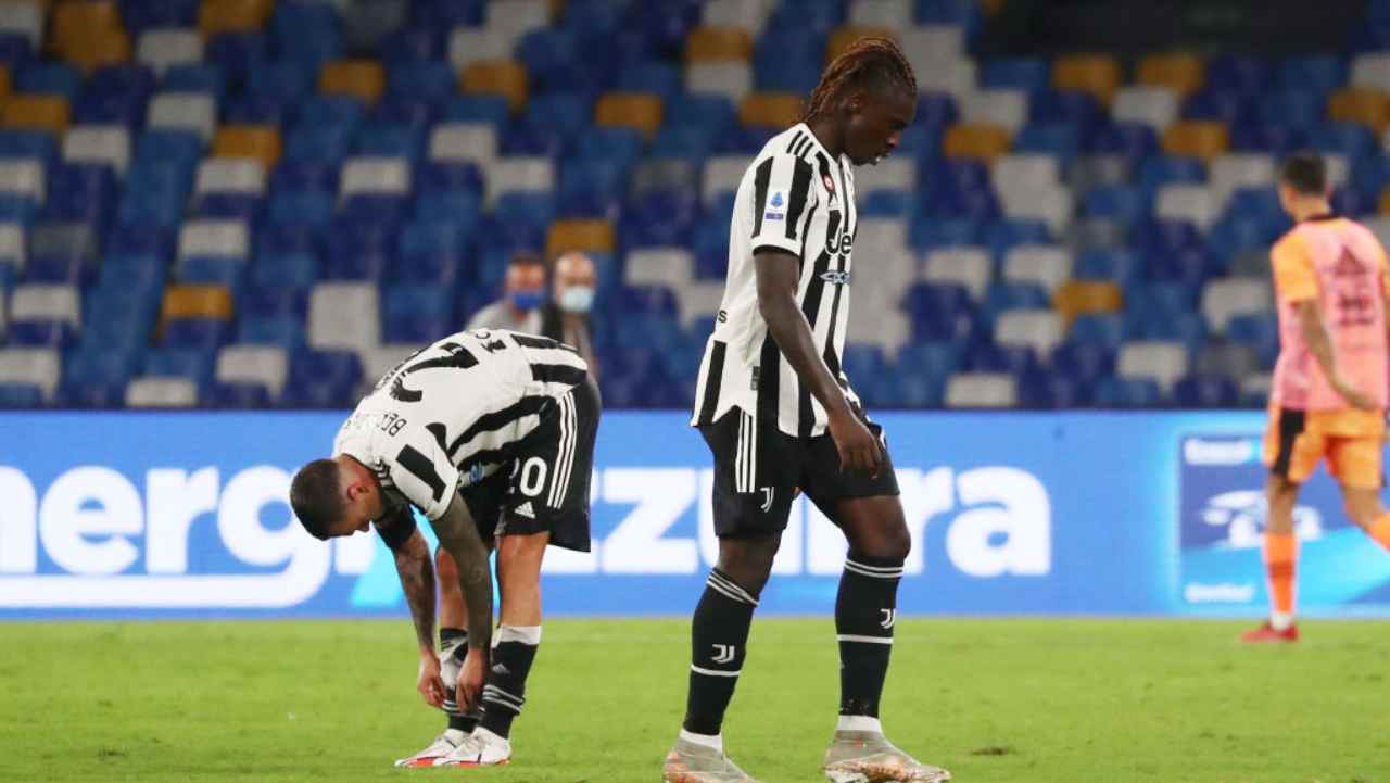 Juventus, i tifosi si schierano contro la società: lo striscione di protesta