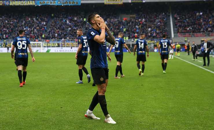 Correa esulta dopo il gol 