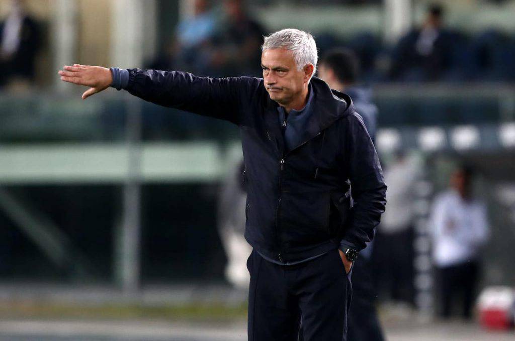 Juve-Roma, gesto provocatorio di Mourinho (Getty Images)