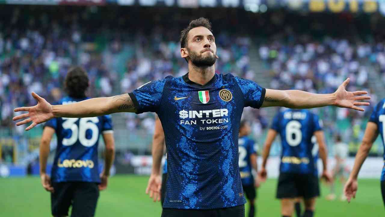 Calhanoglu Milan Inter