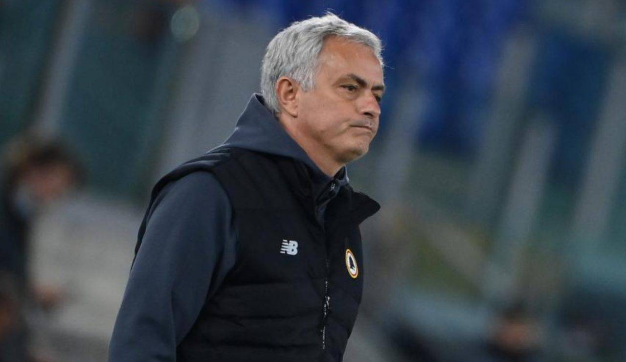 Mourinho Genoa Roma