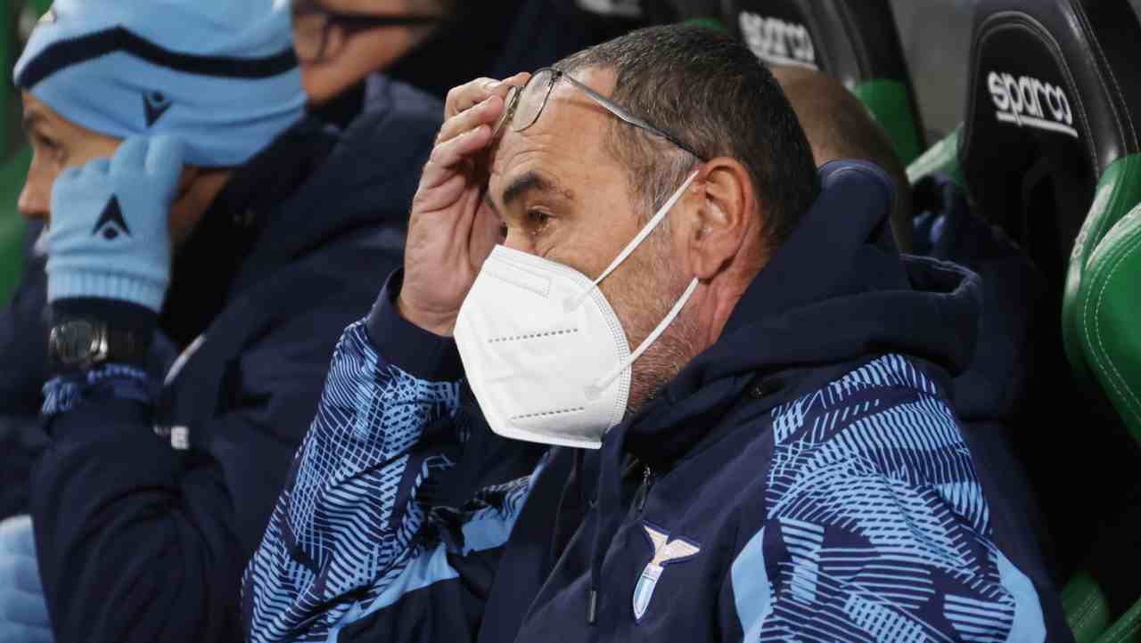 Sarri, l'annuncio di Lotito sorprende giocatori e tifosi: gli scenari per la Lazio