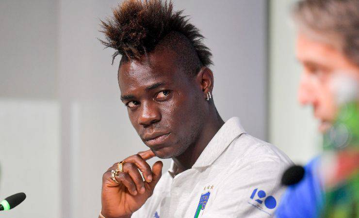 Balotelli in conferenza stampa con Mancini