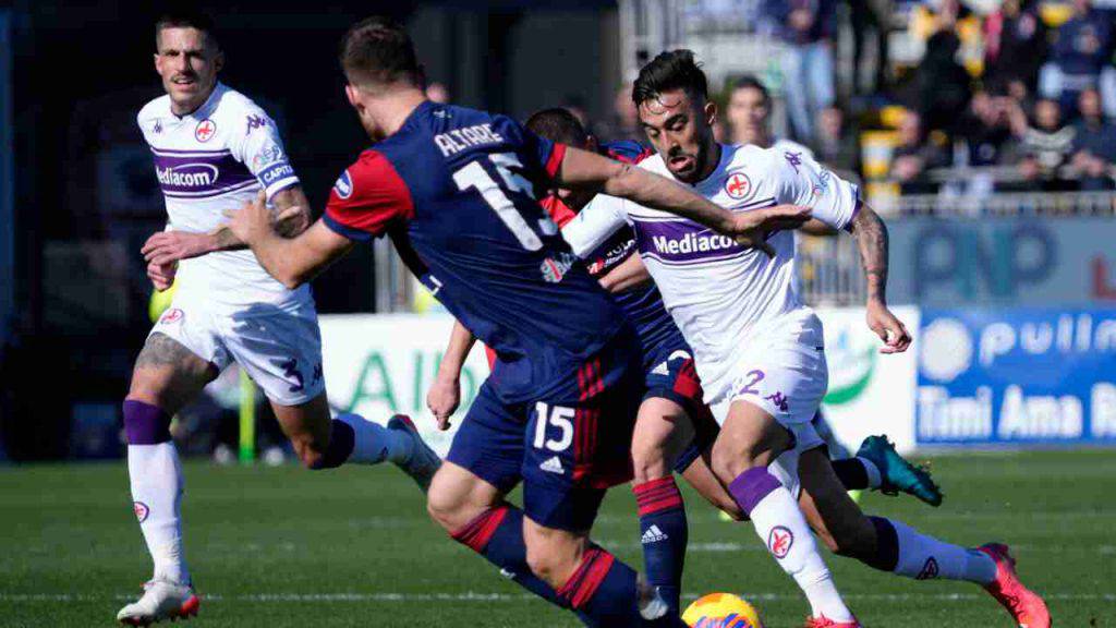 Azione in Cagliari-Fiorentina