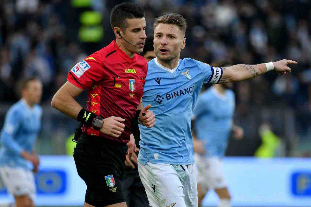 Lazio Empoli, Immobile a colloquio con l'arbitro (Getty Images)