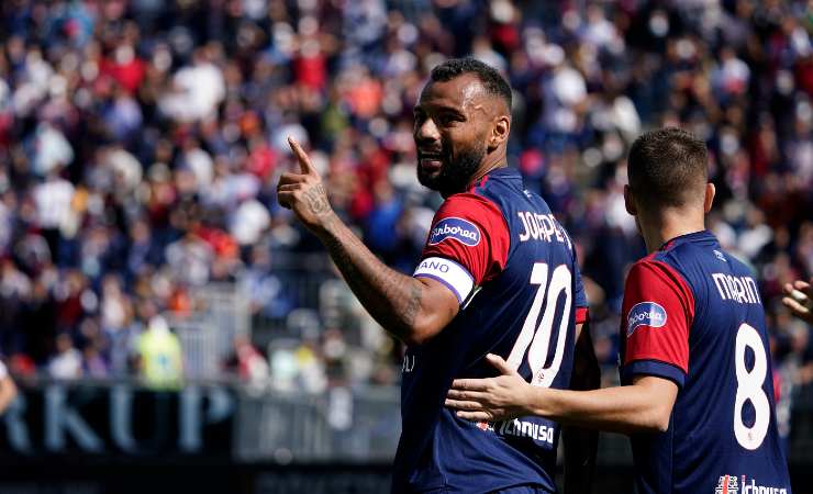 Joao Pedro esulta al gol in Cagliari-Sampdoria