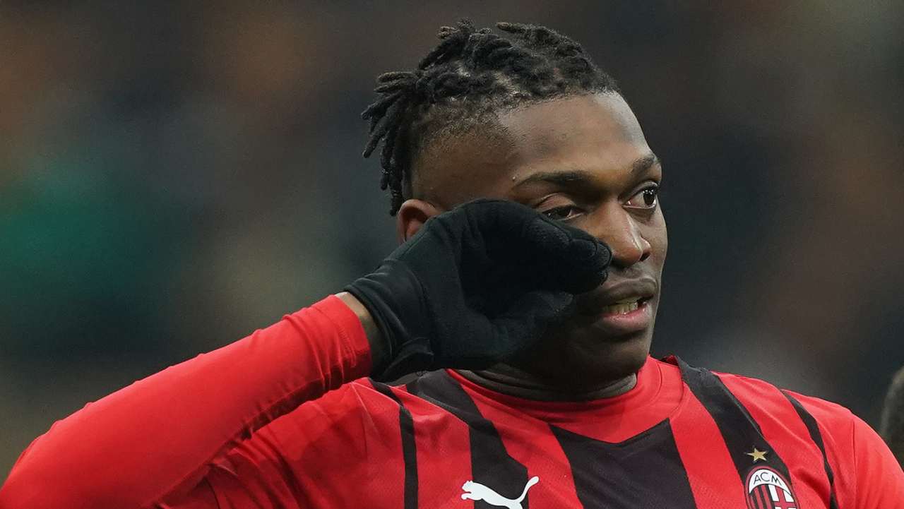 Leao, l'indizio social non lascia dubbi: i tifosi del Milan tremano