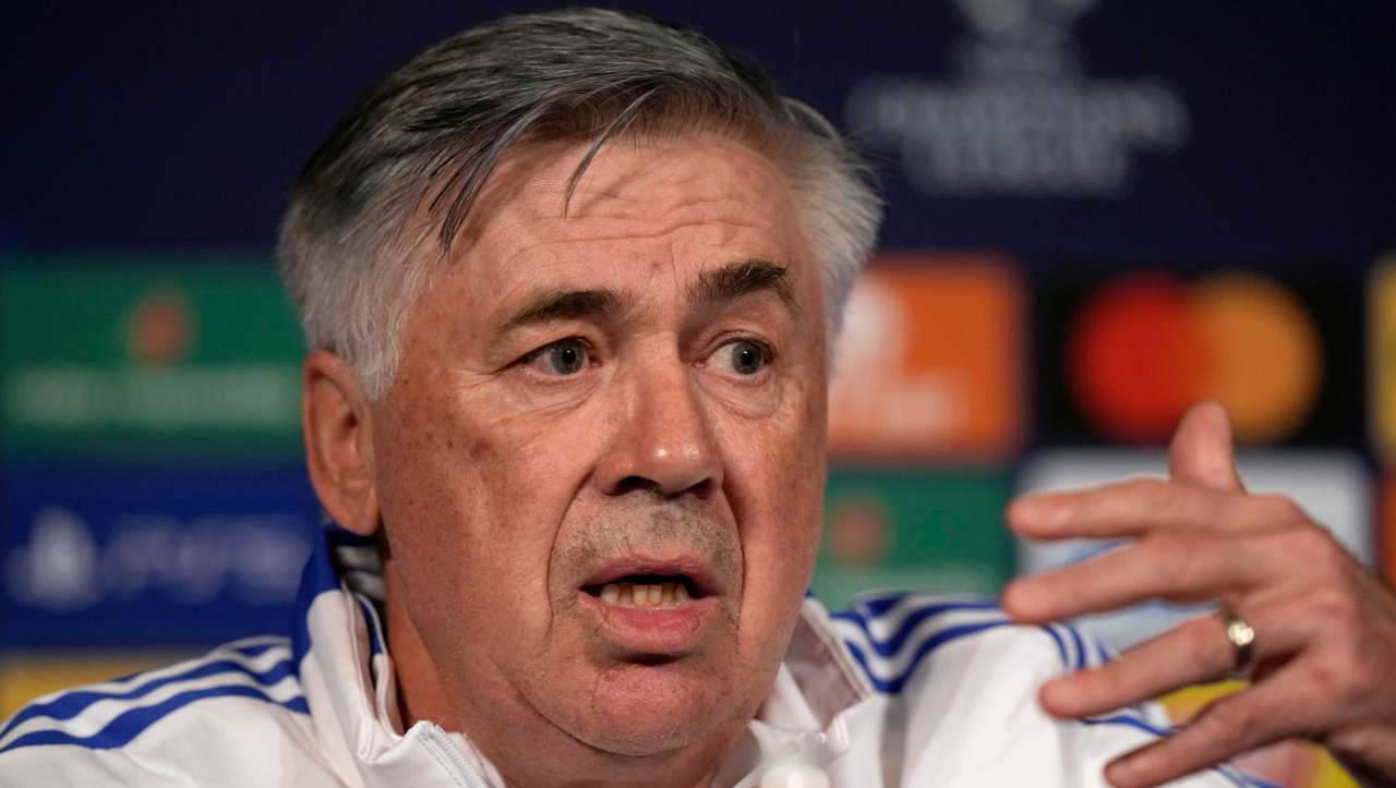 Ancelotti, la protesta corre sui social: tifosi infuriati