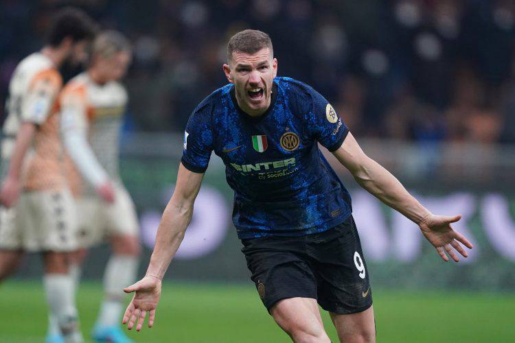 Dzeko, i numeri infiammano il derby