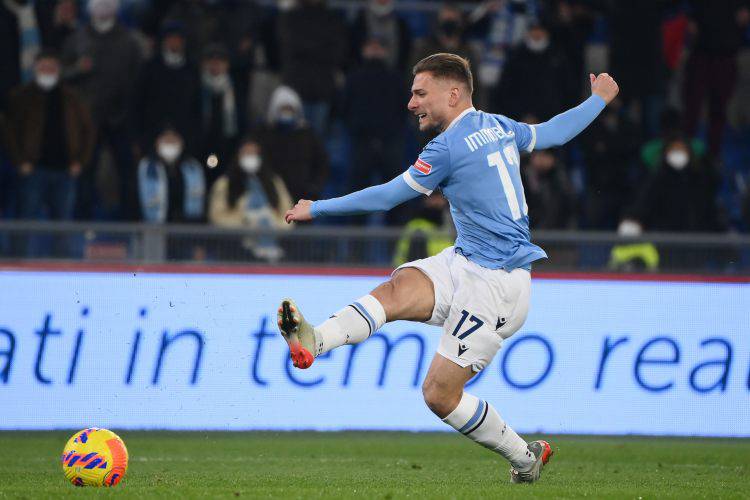 Fiorentina-Lazio, gol di Immobile o autorete di Biraghi: il verdetto