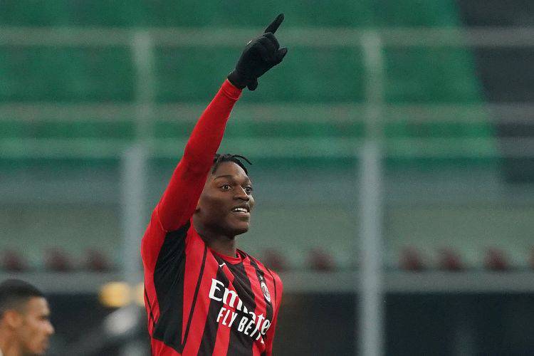 Leao e De Vrij, derby Milan-Inter in musica