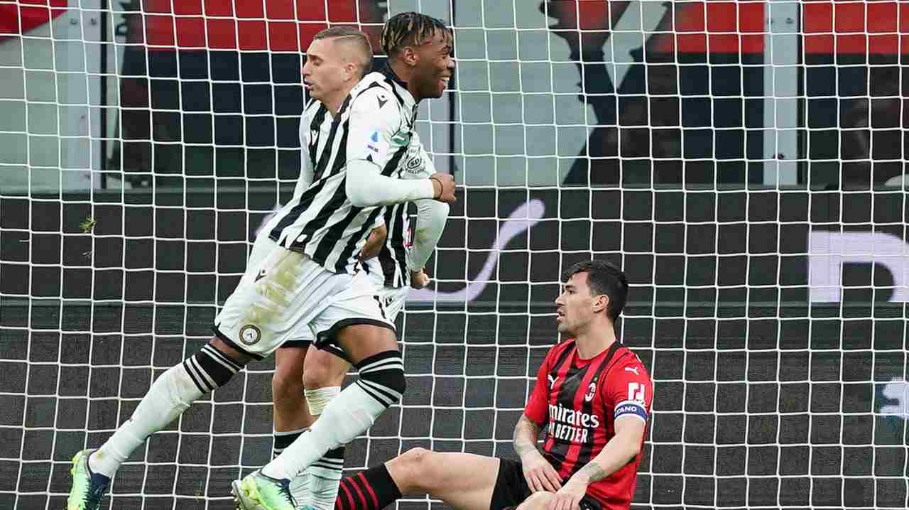 Udogie, gol di mano in Milan-Udinese? La reazione scatena i tifosi