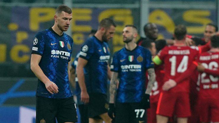 Edin Dzeko in Inter-Liverpool 