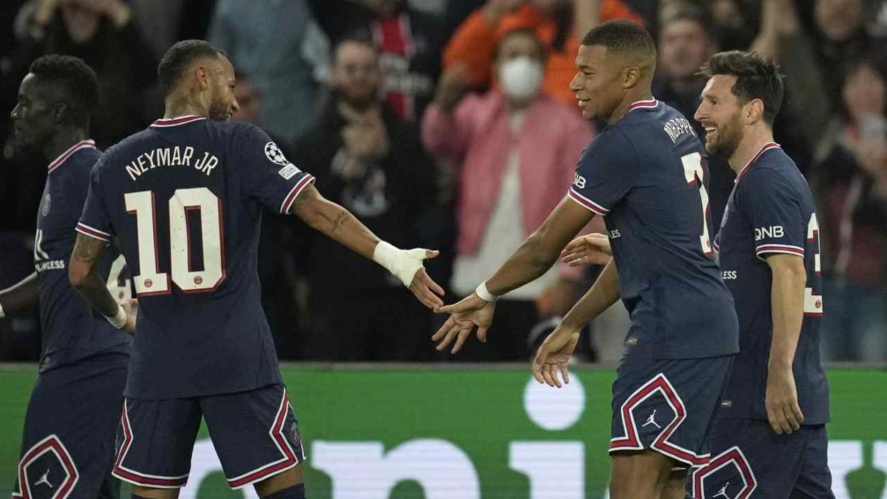 PSG Messi Neymar Mbappé Stipendi