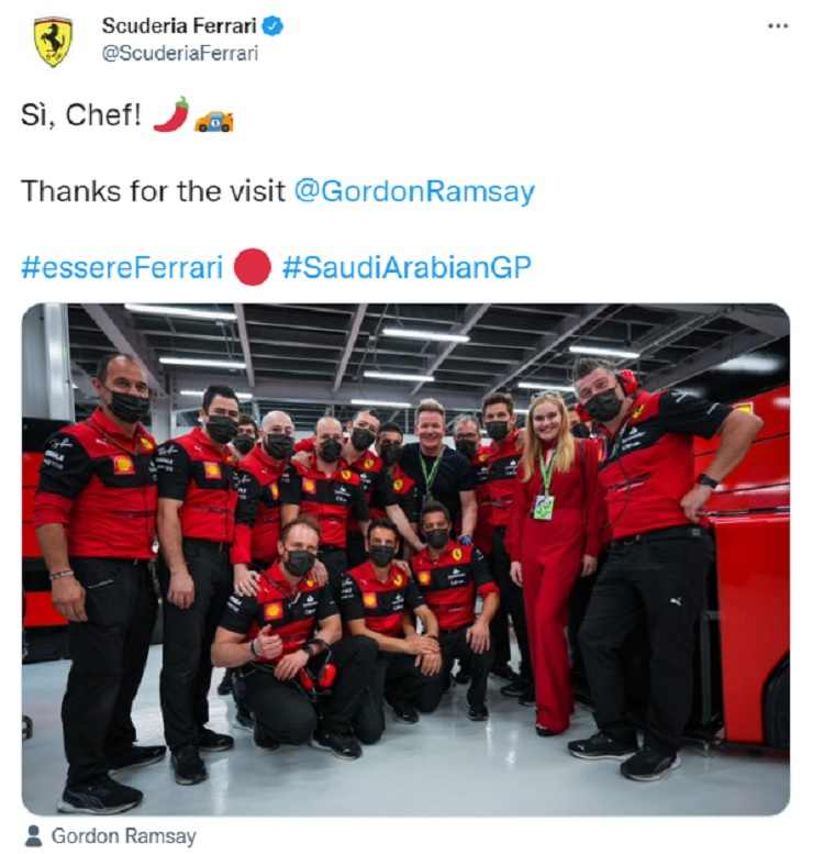 Ramsey incontra gli ingegneri della Ferrari