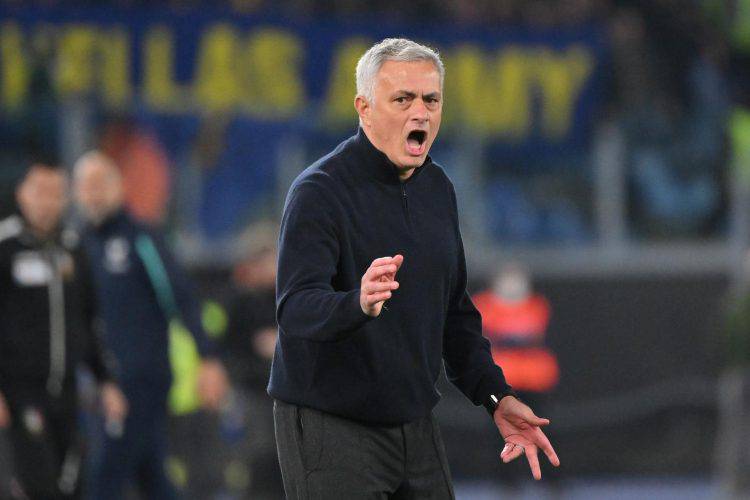 Roma, la protesta di Mourinho contro il Vitesse