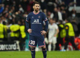 Messi è sempre più solo: la contestazione senza precedenti