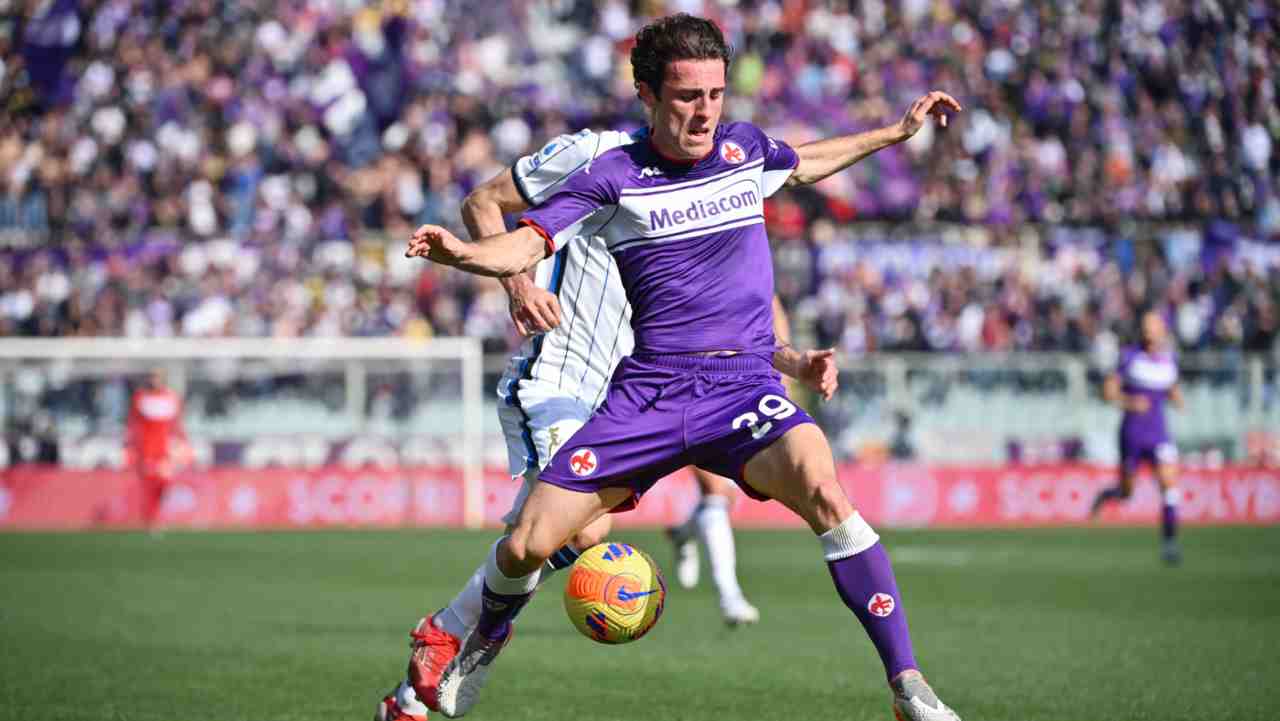 Fiorentina, paura Odriozola: il terzino rapinato in casa, le condizioni