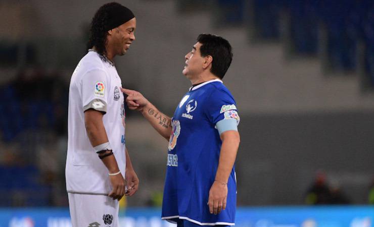 ronaldinho maradona calciotoday 202203167 LaPresse