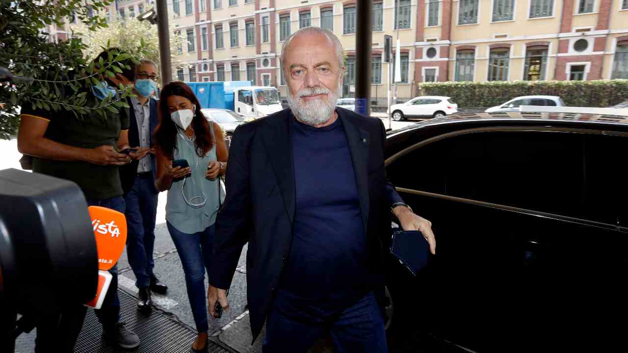 Napoli, De Laurentiis ci prova: il nuovo bomber è argentino