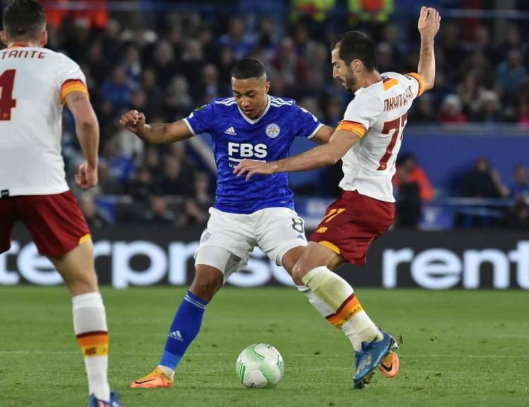 Lookman risponde a Pellegrini, 1-1: gli highlights di Leicester-Roma