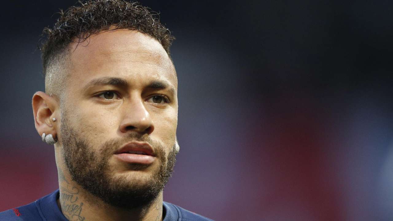 PSG, Neymar parla chiaro: il messaggio sul futuro che infiamma i tifosi
