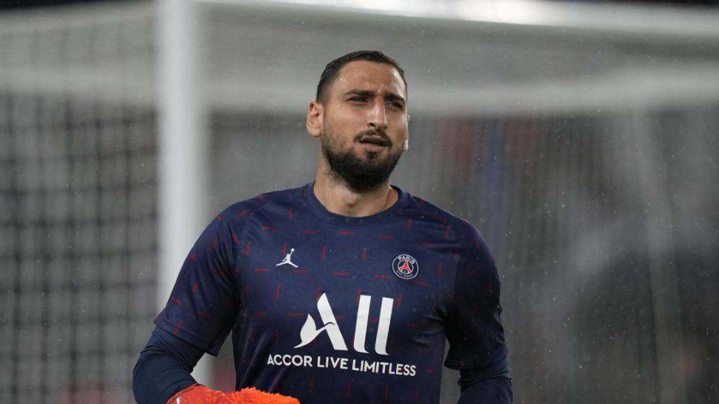 Gigio Donnarumma fa infuriare i tifosi in Francia