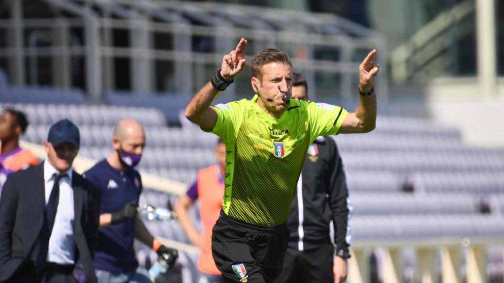 L'arbitro al VAR