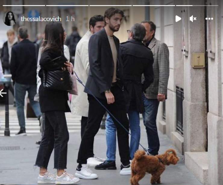 Manuel Thessa ed il cane a Milano