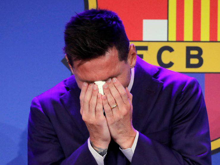 Messi piange