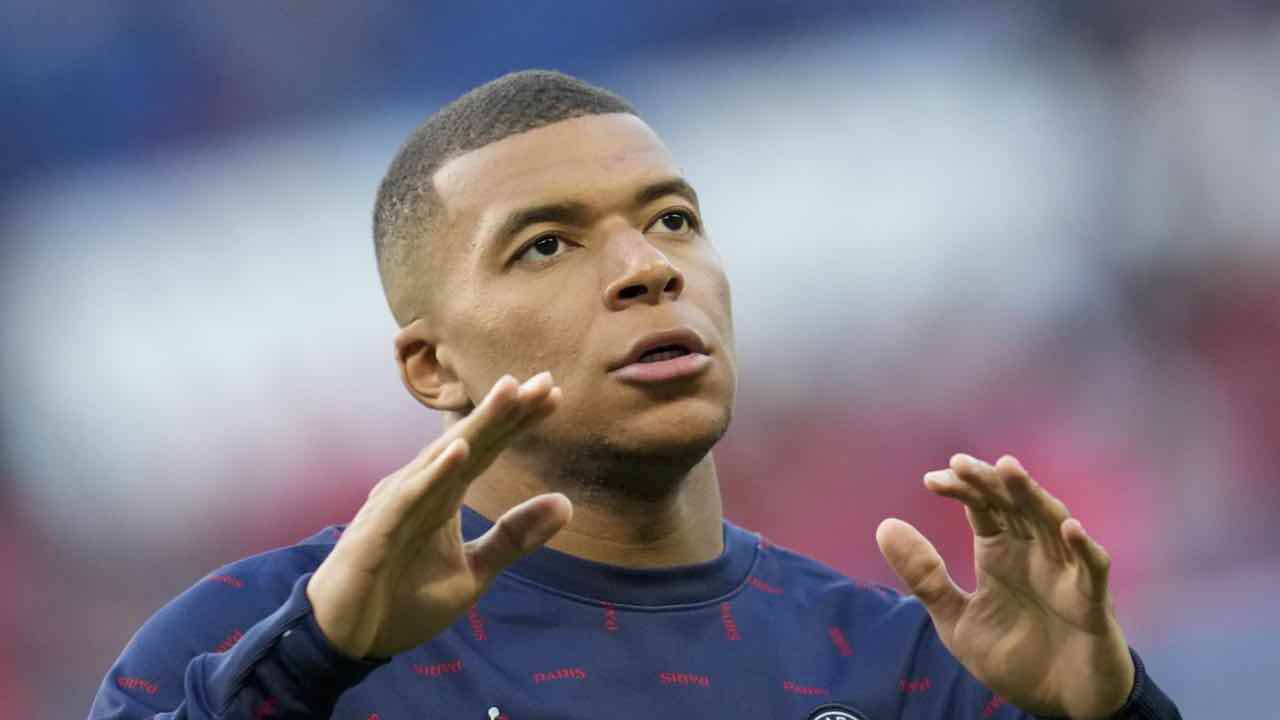 Mbappé Leonardo PSG 