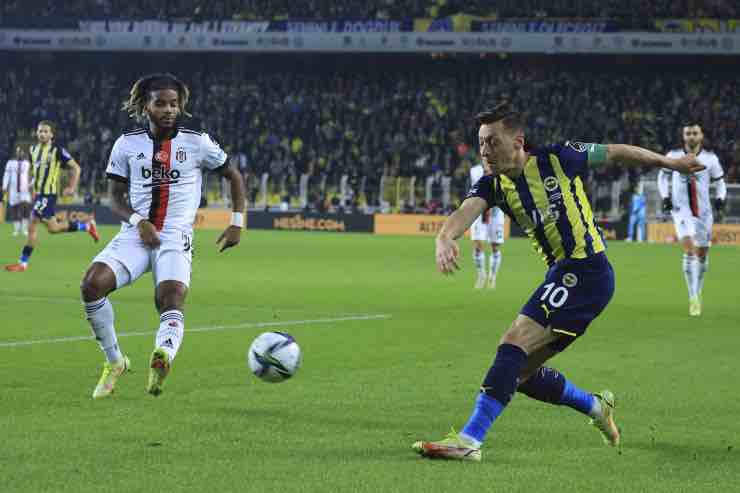 Ozil Fenerbahce