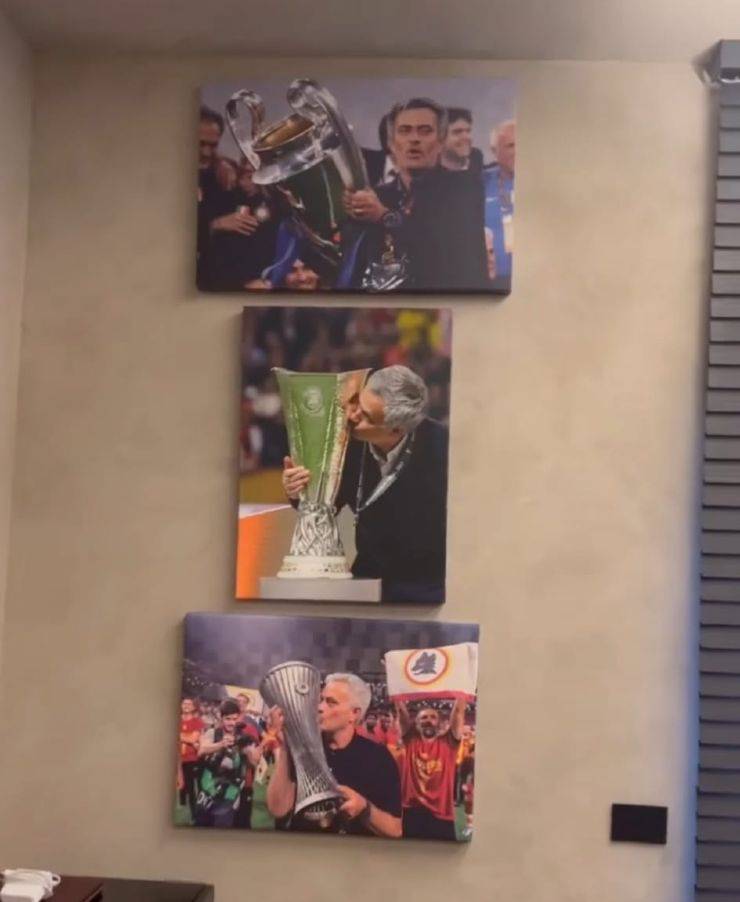 Nell'ufficio di Mourinho spunta la foto con la Conference League