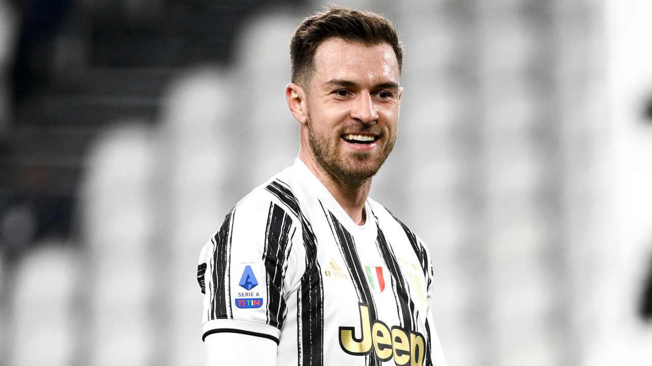 Juventus, Ramsey vicino all'addio: delirio sui social per Arrivabene