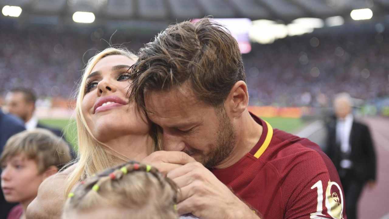 Ilary Blasi e Totti, separazione UFFICIALE: le reazioni dei fan sul web