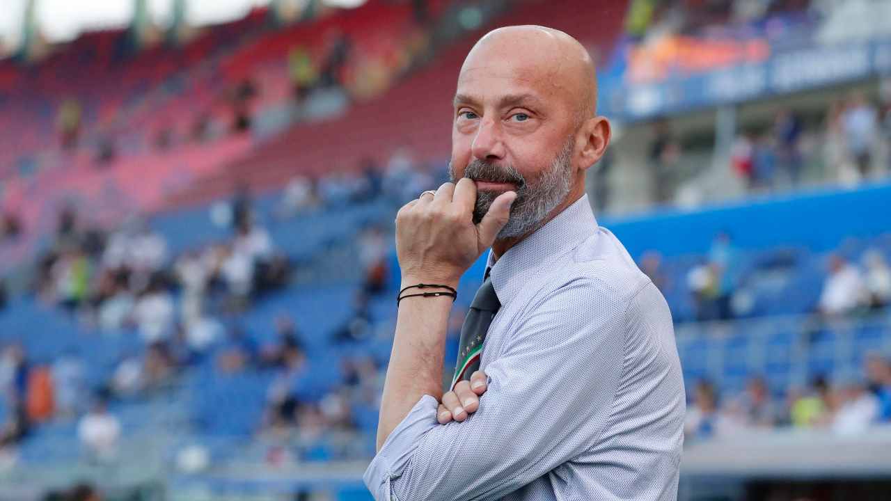 Vialli e le "fughe" dal ritiro della Nazionale: la verità sul flirt con Alba Parietti