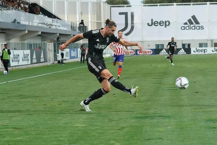 Juventus, Rabiot titolare contro la Sampdoria: tifosi scatenati su Twitter