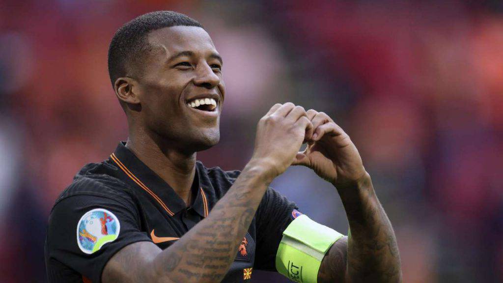 Qual è il coro dedicato a Wijnaldum