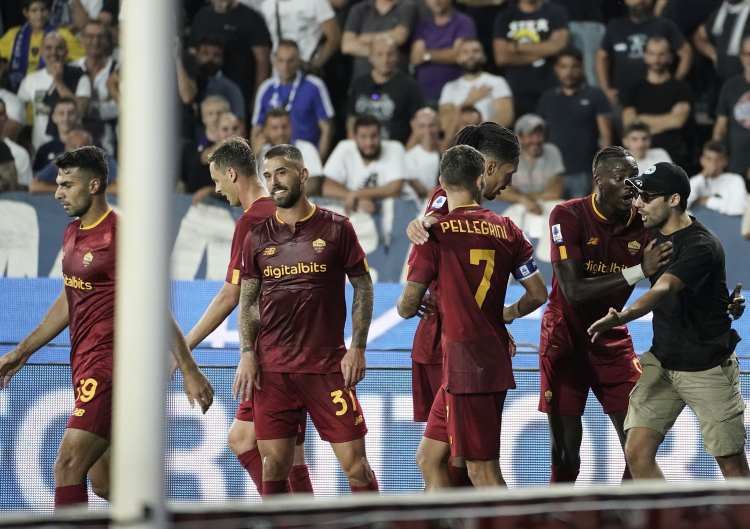 La Roma sarà impegnata anche durante il Mondiale: annuncio ufficiale sul calendario del club