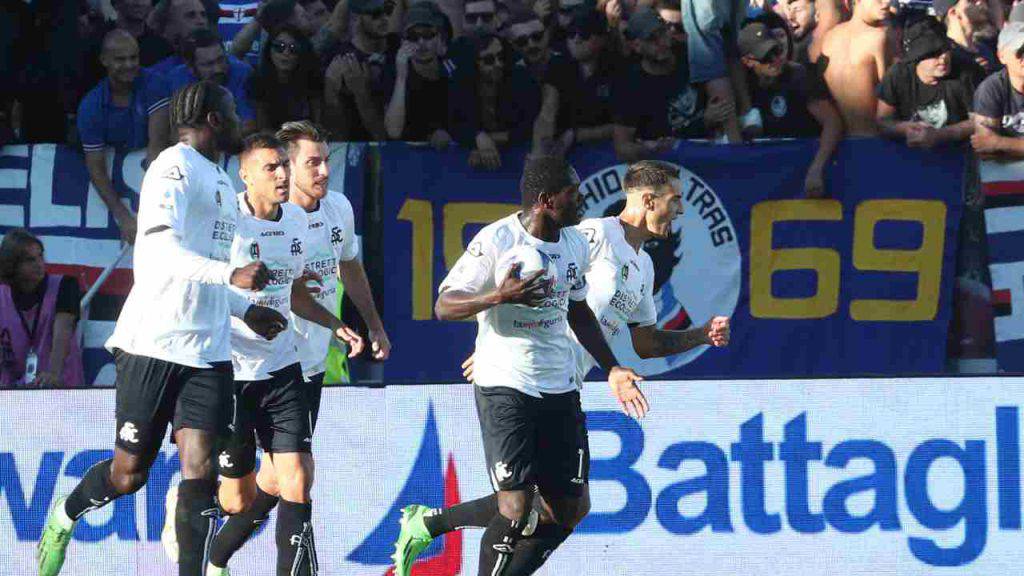 Spezia-Sampdoria, l'episodio vergognoso sugli spalti