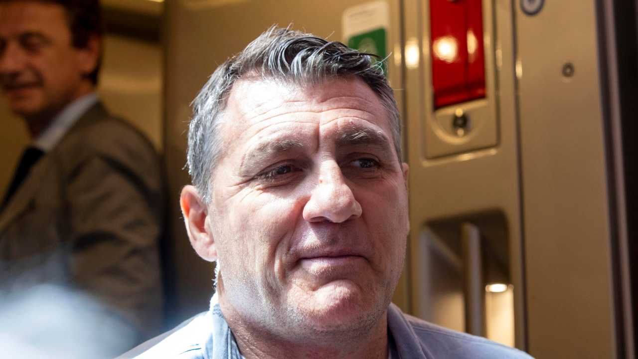 Vieri e la Ferrari vinta con una scommessa: il curioso racconto di Bobo stupisce i tifosi