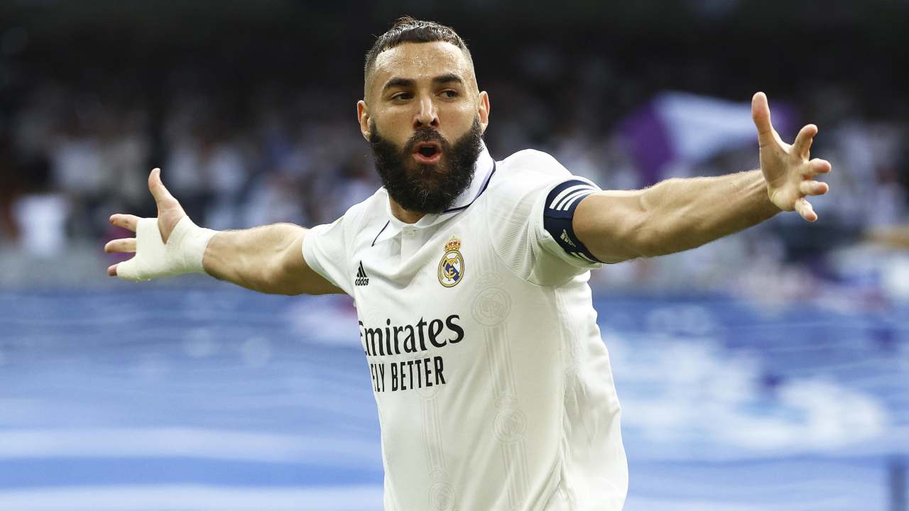 Benzema vede il Pallone d'Oro: eguagliato il record di una leggenda del Barcellona