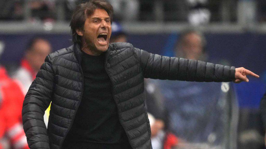 Conte gela Juventus