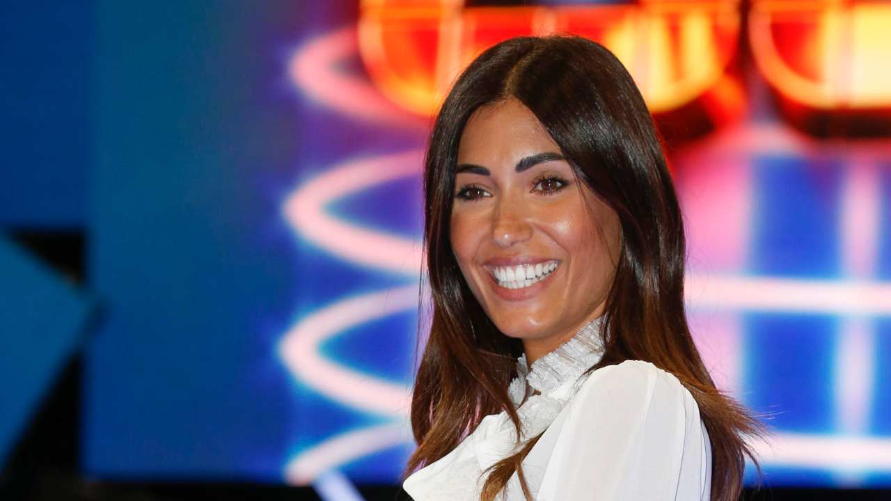 Federica Nargi, fisico mozzafiato: l'abito scatena la fantasia dei followers