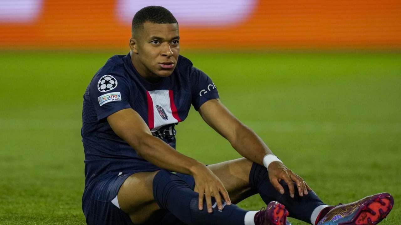 Mbappé sotto attacco al PSG: l'incredibile rivelazione scatena le polemiche